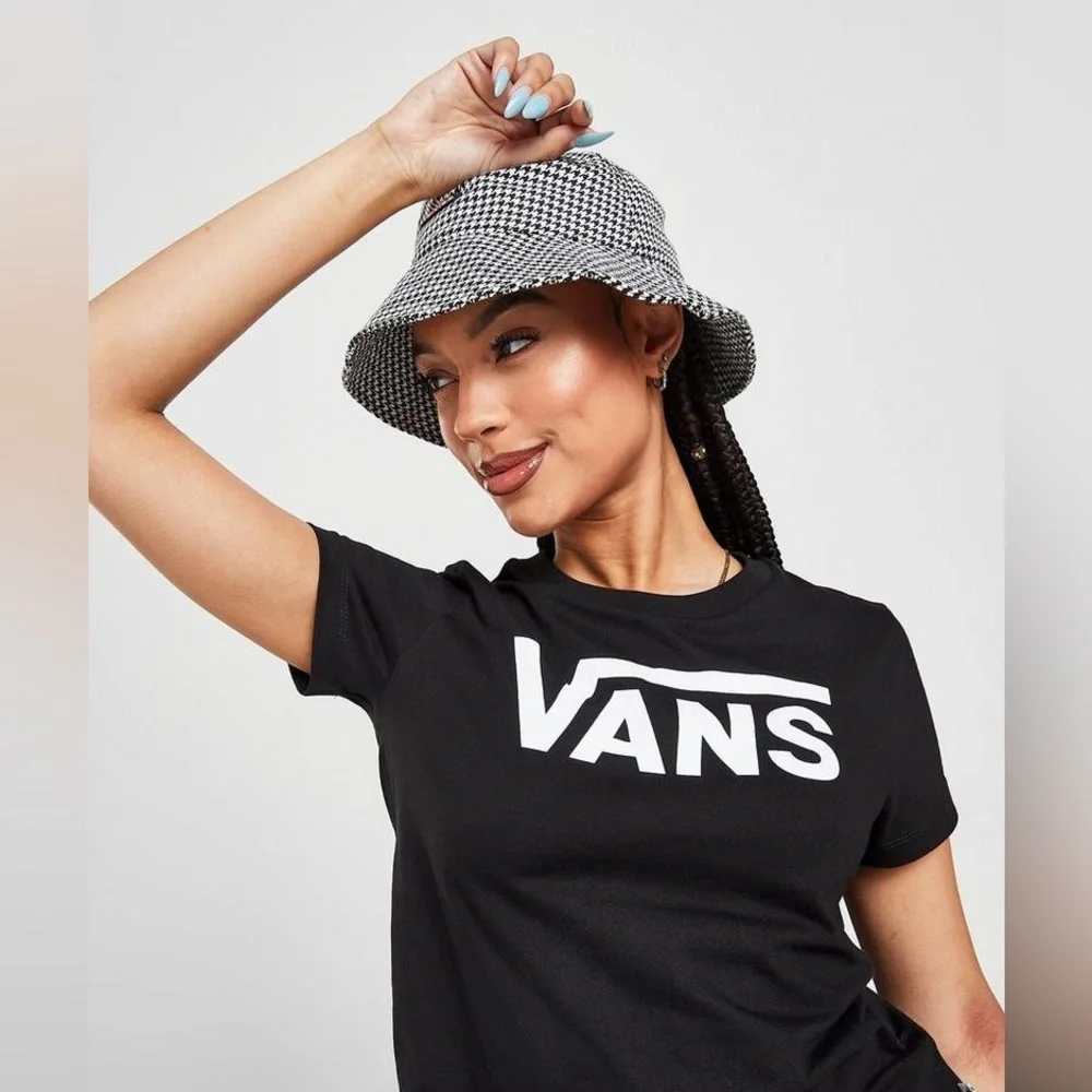 Vans Women's Black Short Sleeve Tee - Picture 2 of 3
